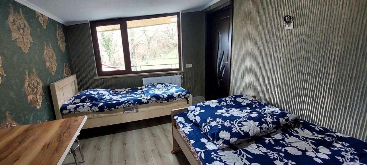 Chambre Triple avec Salle de Bains Privative