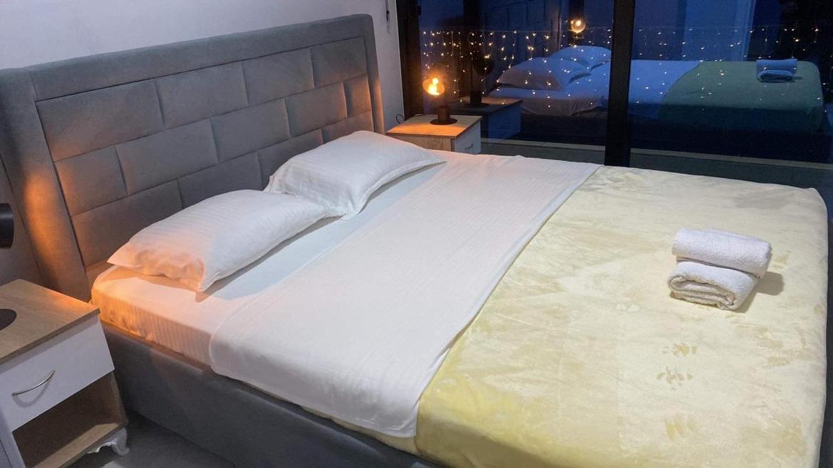 Adrians villa - Bed and Breakfast Durrës