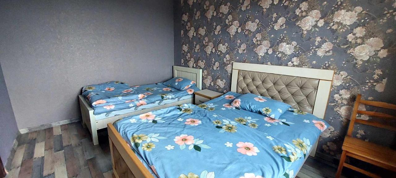 Chambre Triple avec Salle de Bains Commune