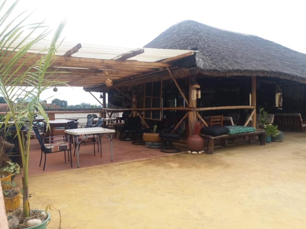 Casa Del Turista - B&B Mbale