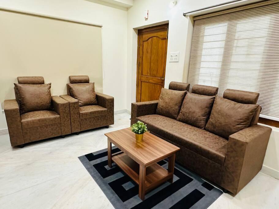 B&B Kondāpur - Lavish premium 2bhk Near AIG Hitech city - Bed and Breakfast Kondāpur