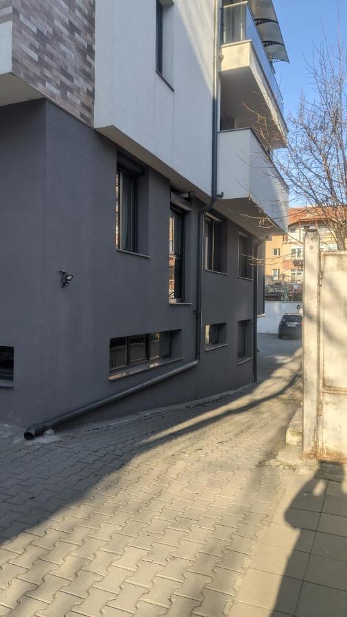 Central, brand new apart with parking - Ferienwohnung