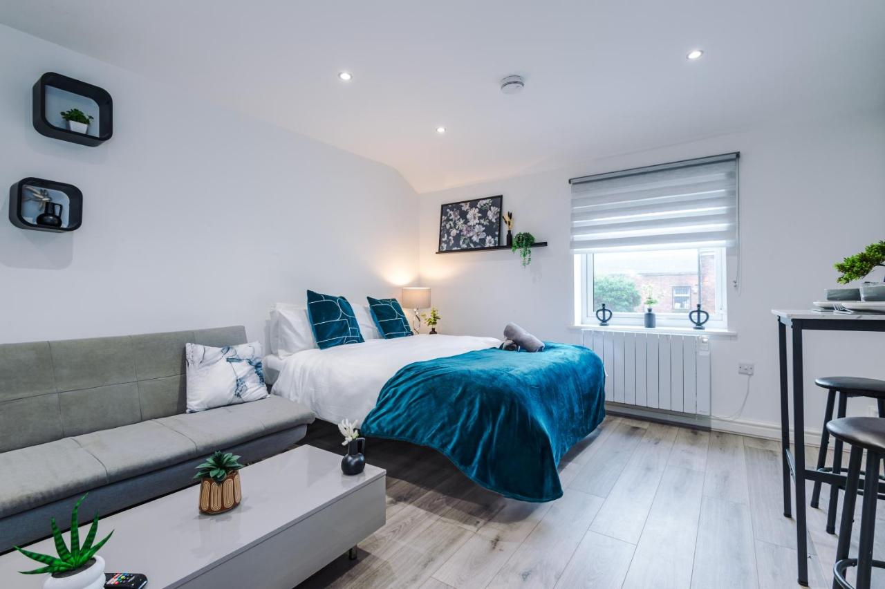 B&B Hindley - Modern Studio Apartment in Wigan - Bed and Breakfast Hindley