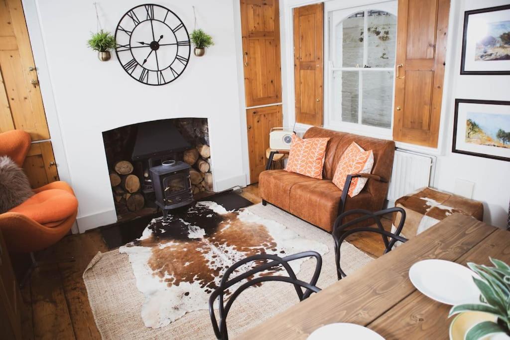 B&B Rochester - Spacious and Cosy House for 6 - Bed and Breakfast Rochester