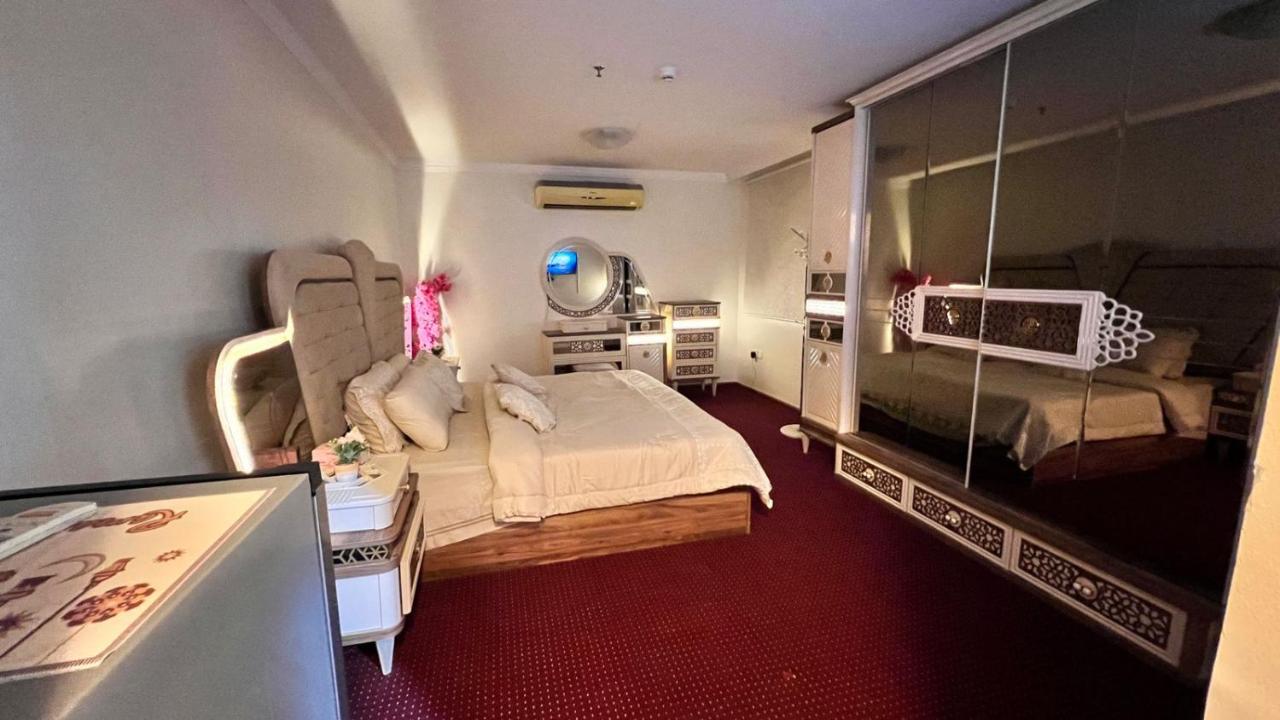 Apartment mit Balkon