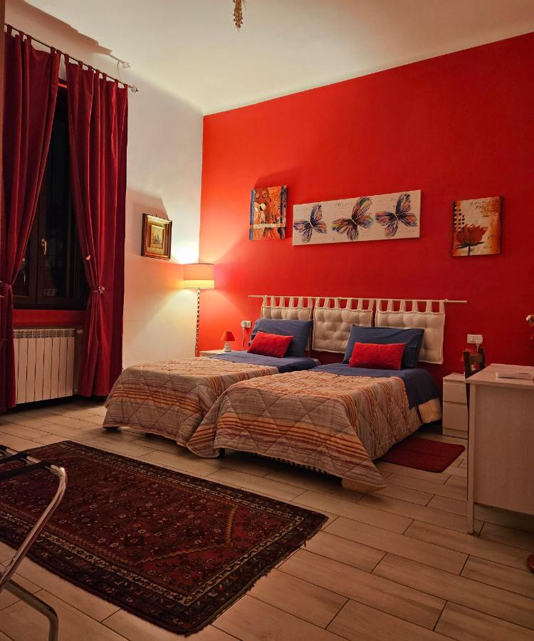 Chambre Double ou Lits Jumeaux avec Salle de Bains Privative Externe