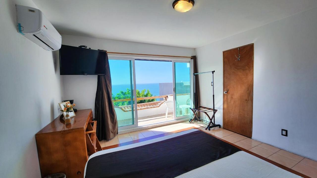 Double Room with Balcony and Sea View