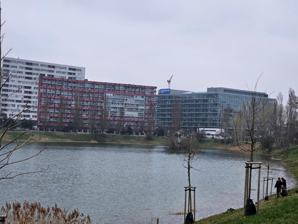 Koloseo 2 Bedrooms Apartment - Free garage parking, Lake View, 3rd floor - B&B