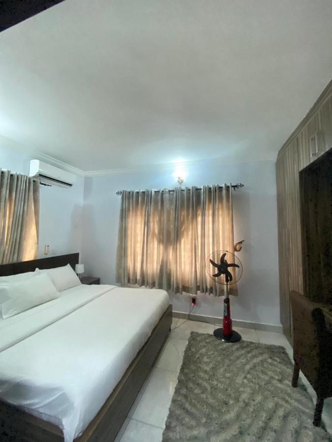 B&B Ikeja - Amazing Grace Apartment - Bed and Breakfast Ikeja