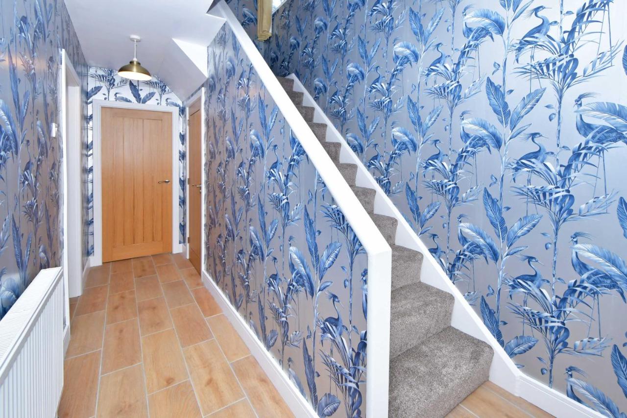 Lancaster House by YourStays - Gorgeous family home in the countryside - Ferienwohnung Stoke-on-Trent