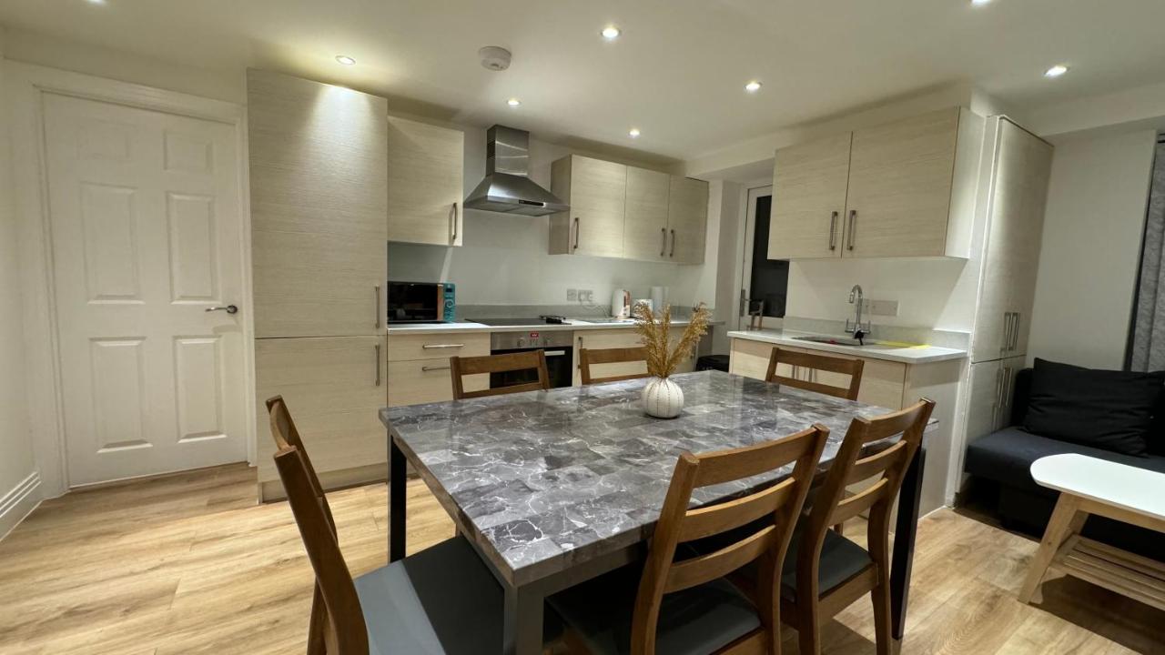 B&B London - Modern Flat 5 Min From Wembley Stadium 30 Min From London - Bed and Breakfast London