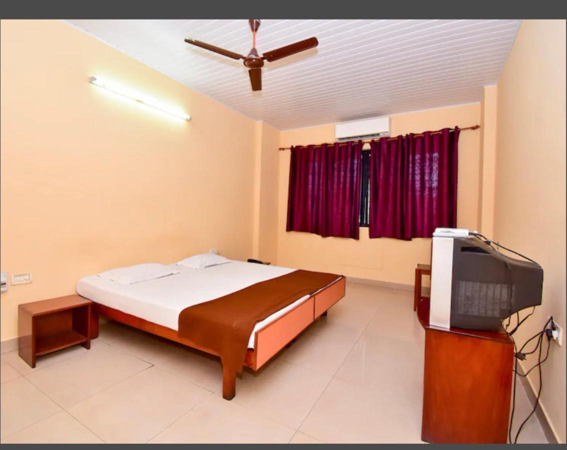 B&B Mangalore - HOTEL ROYAL PARK - Bed and Breakfast Mangalore