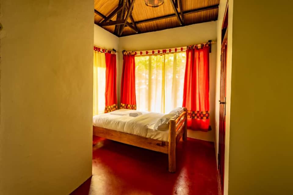 B&B Kapchorwa - Mise cave lodge - Bed and Breakfast Kapchorwa