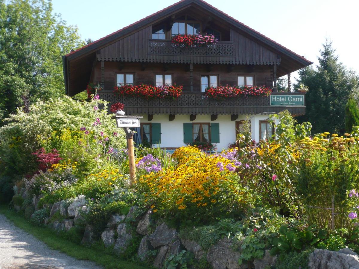 B&B Bad Heilbrunn - Landhaus Caesar - Hotel Garni - Bed and Breakfast Bad Heilbrunn