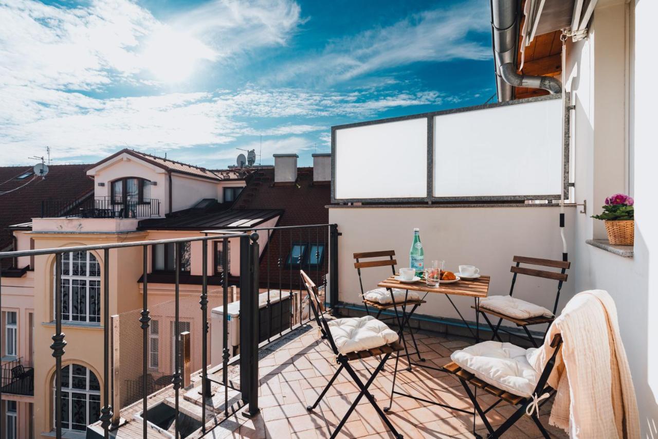 Deluxe Apartment