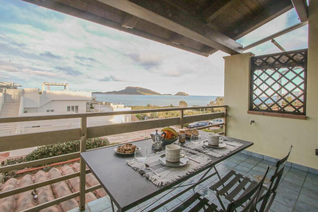 Casa Ichnusa - 1 bedroom seaview apartment - B&B Marinella