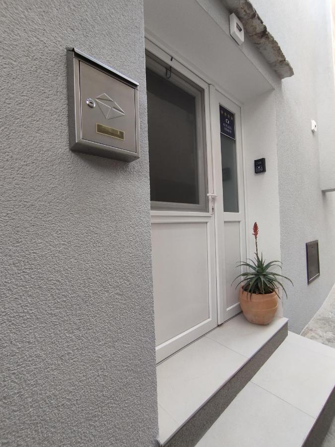 Kuća za odmor Eni **** - Chambres d'hôtes Sibenik