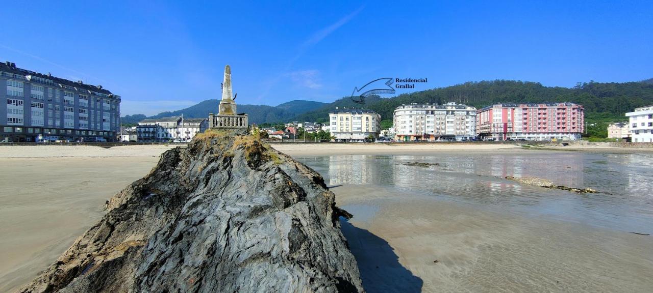 Alojamientos Viveiro - Ático Playa de Covas - Chambres d’hôtes