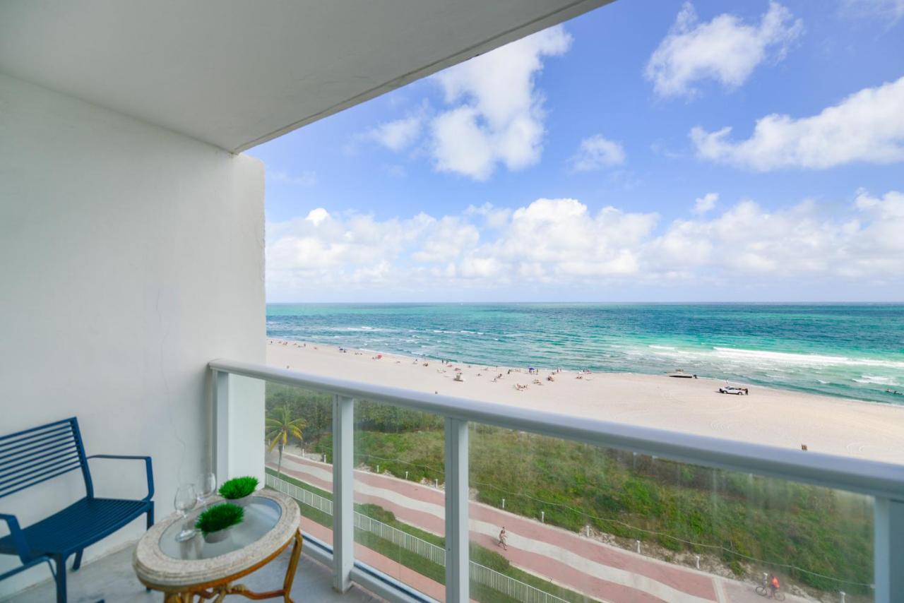 B&B Miami Beach - Oceanfront Condo with Direct Beach Access - Bed and Breakfast Miami Beach