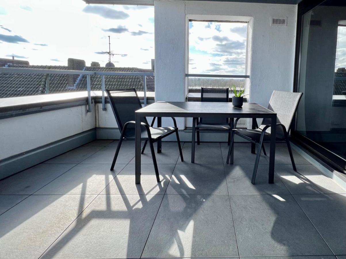 PISO SUPERIOR - Exklusives Apartment an der Promenade mit Rheinsicht & Loggia - Chambres d'hôtes Emmerich am Rhein