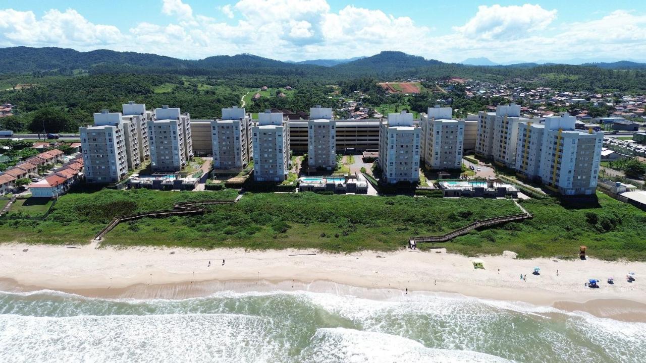 Condomínio Resort Pé na Areia - Barra velha - B&B