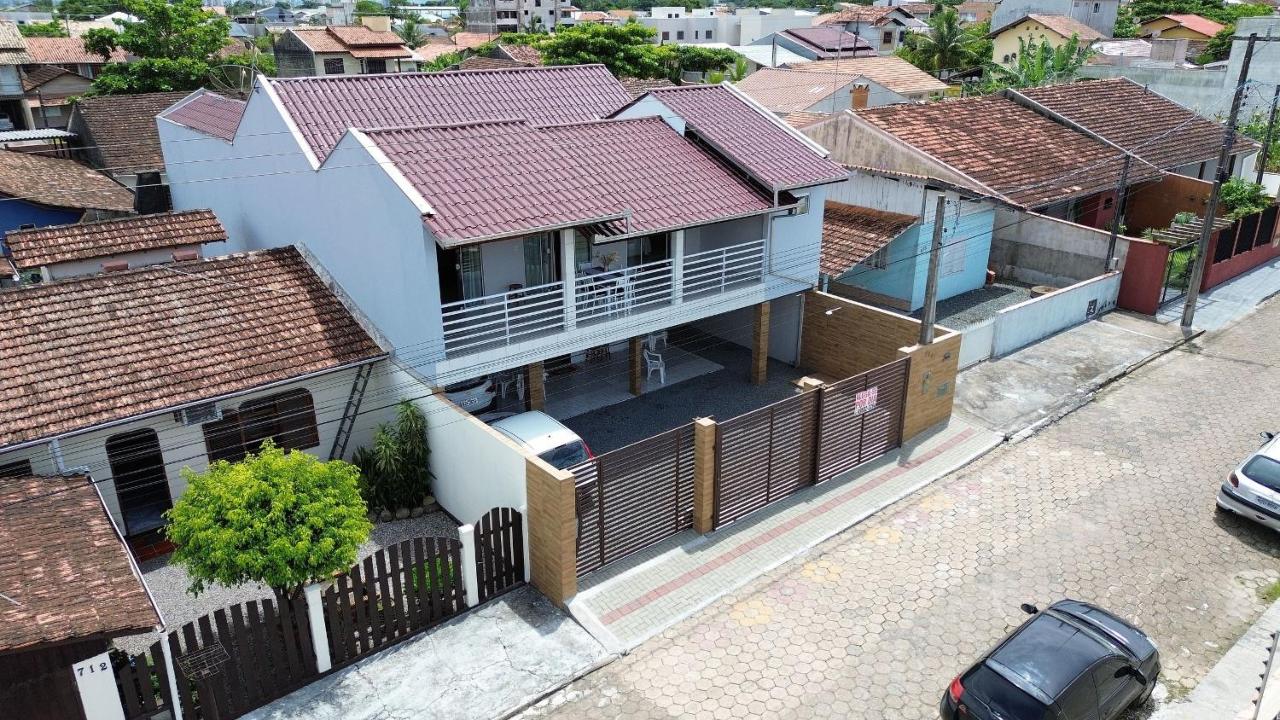 Casa da Vovó Silvina - Pertinho do Beto Carrero - B&B