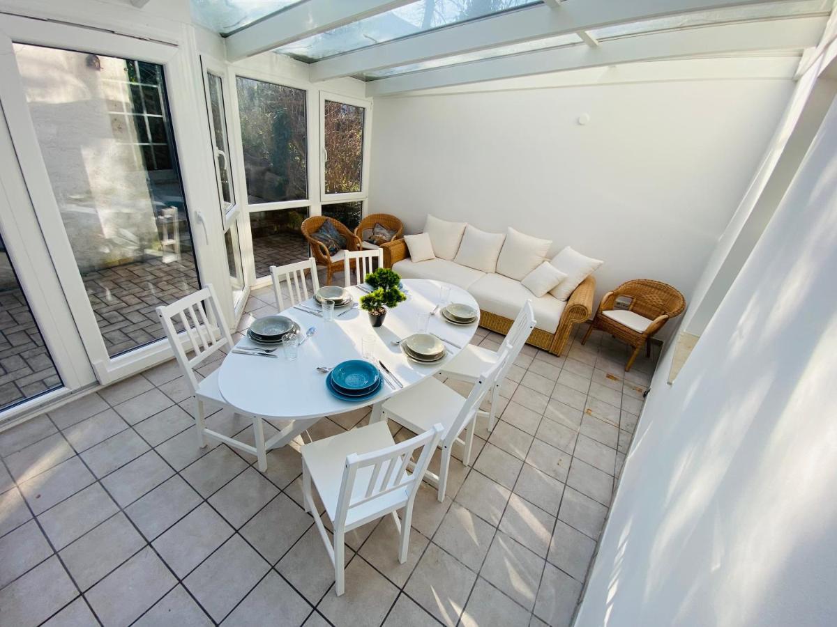 Charming Apartments l 7 Beds l 4 Bedrooms l WI-FI - Ferienwohnung Geseke