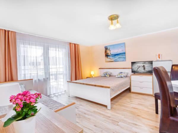 Vierbettzimmer mit Balkon