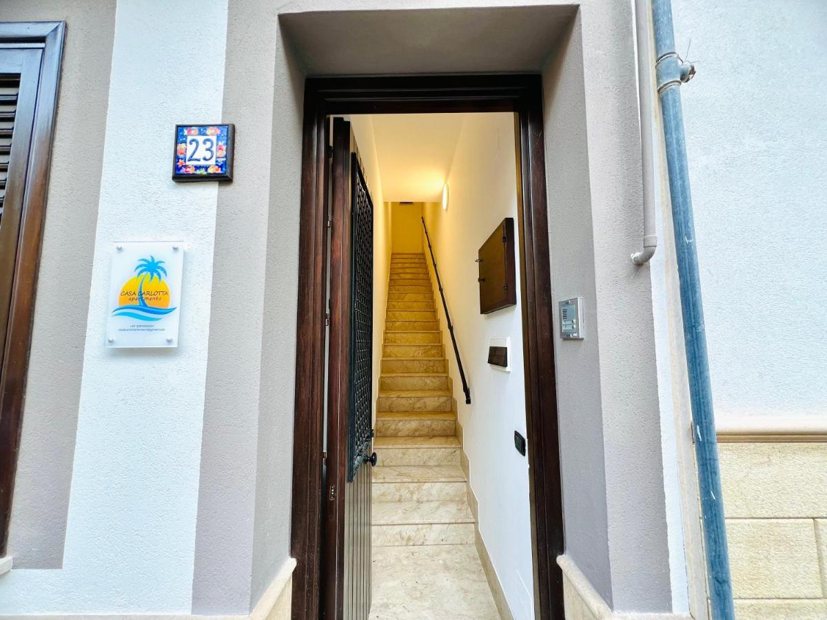 Apartment mit Balkon