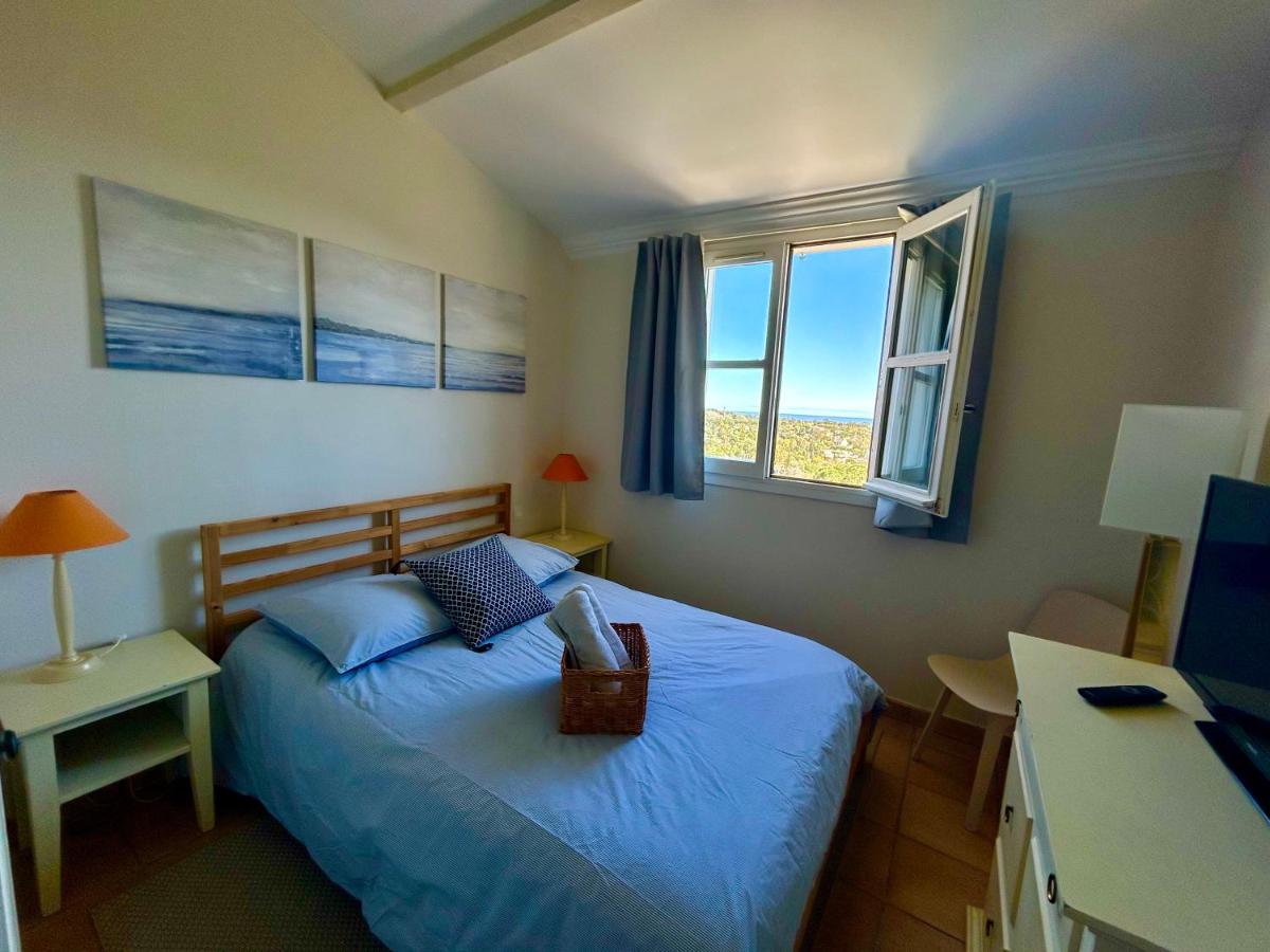 Les Restanques 3120 vue mer 3 chambres - B&B Grimaud