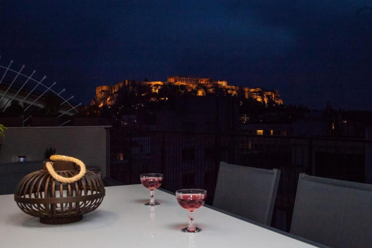 B&B Athens - Breathtaking Acropolis Penthouse Ultimate Comfort - Bed and Breakfast Athens