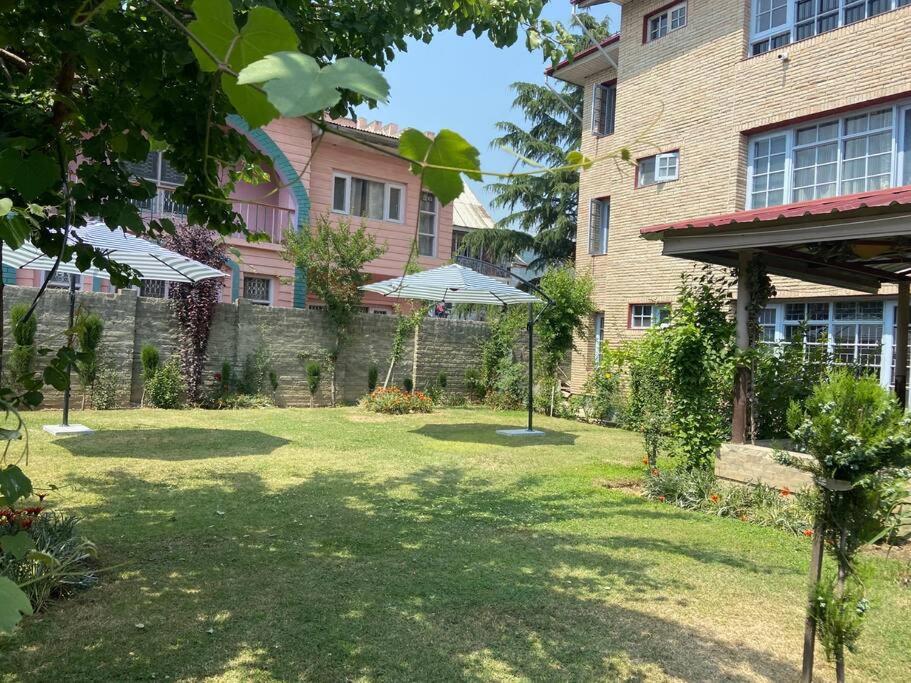 Dove Homes, Fern Grove - B&B