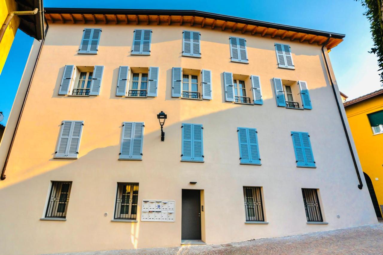 ISEO LAKE - Free Wi-Fi and Private Parking Included - Bed and Breakfast Iseo
