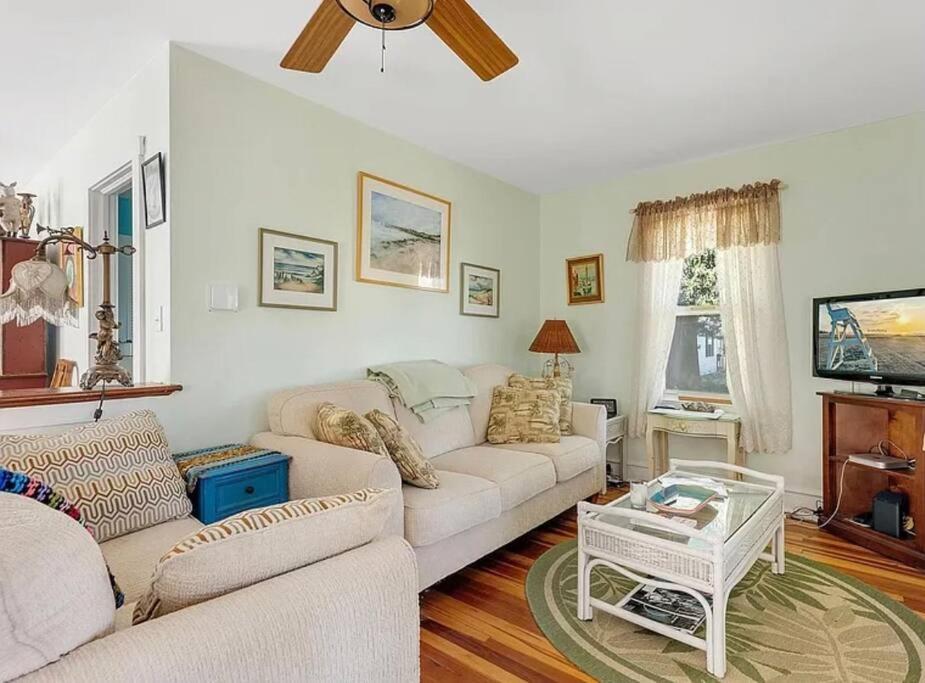 Key West Cottage by the Bay NJ - B&B Villas