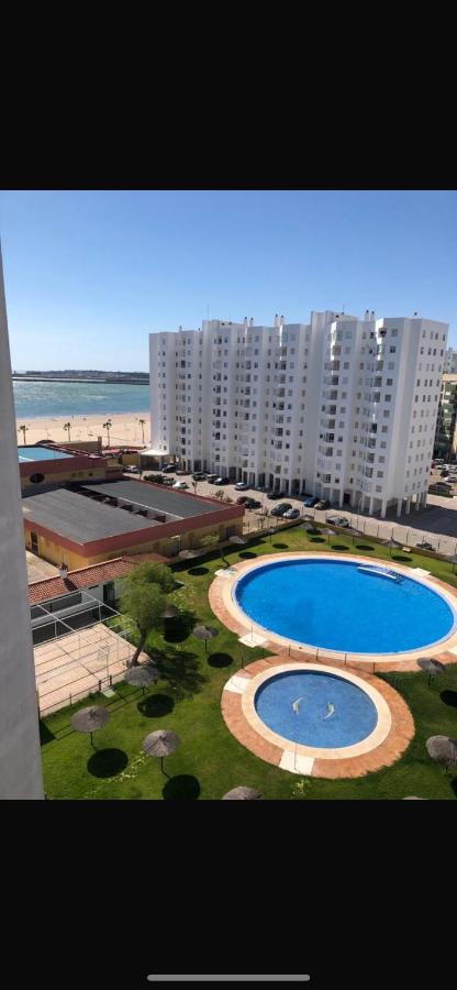 Valdelagrana, Apartamento en Urbanización Vigalpe 500 - B&B