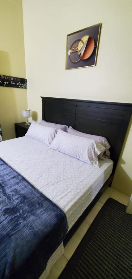 Finest Accommodation Phoenix Park Phase 1 Lot 74 Portmore St Catherine - B&B