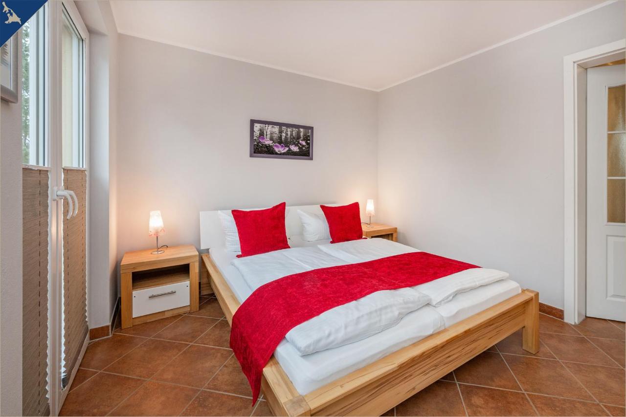 Apartment mit Terrasse