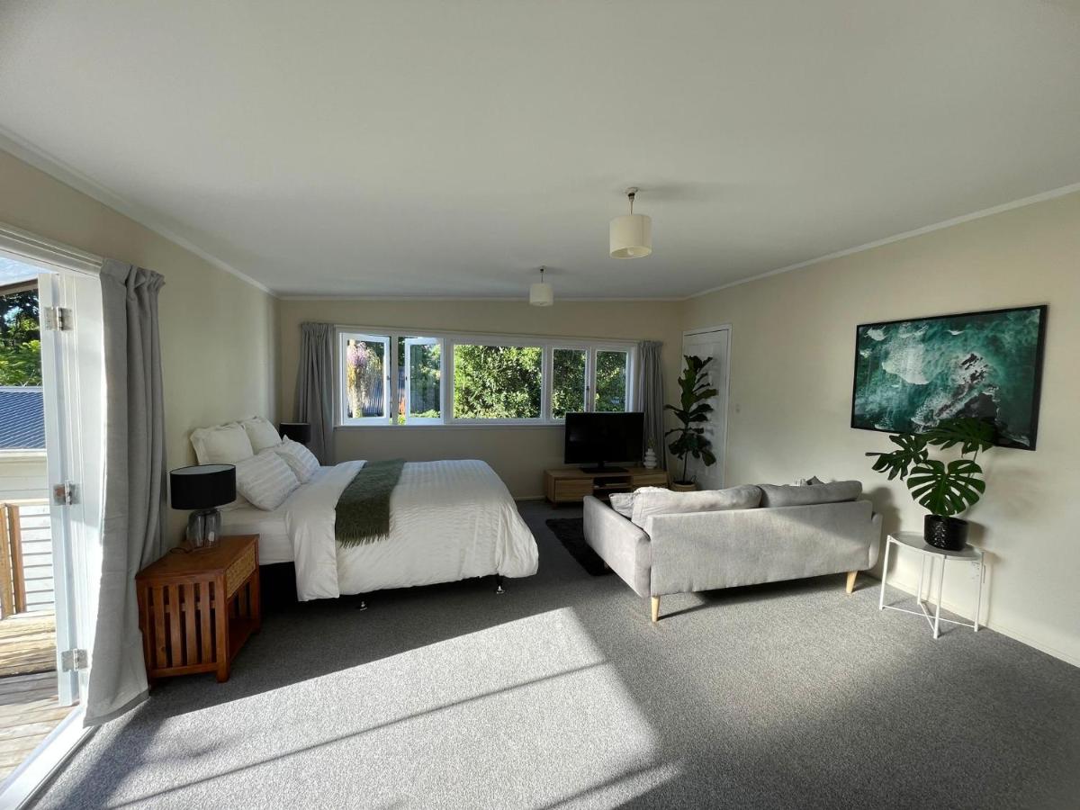 B&B Auckland - Urban Kingsland Studio - Bed and Breakfast Auckland