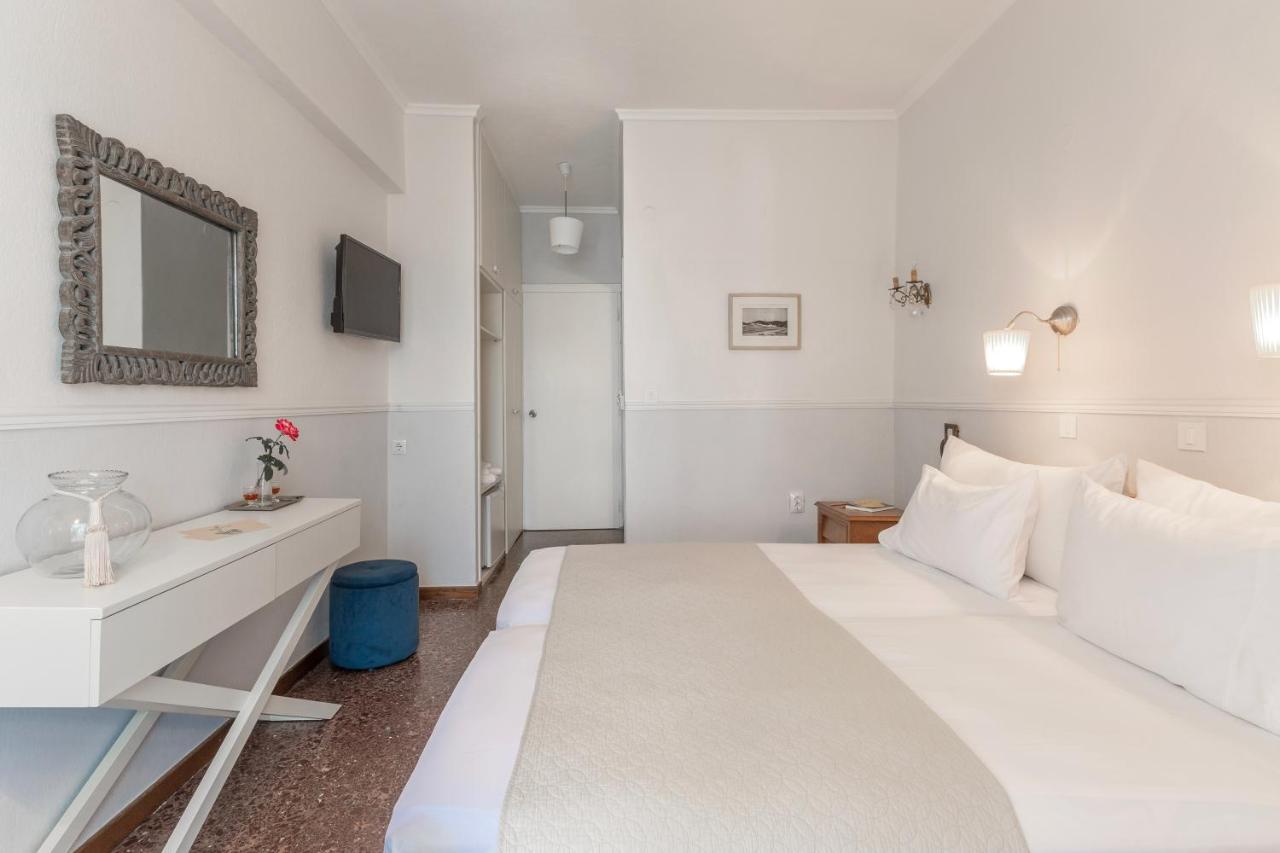 Double Room (plus 1 extra bed)