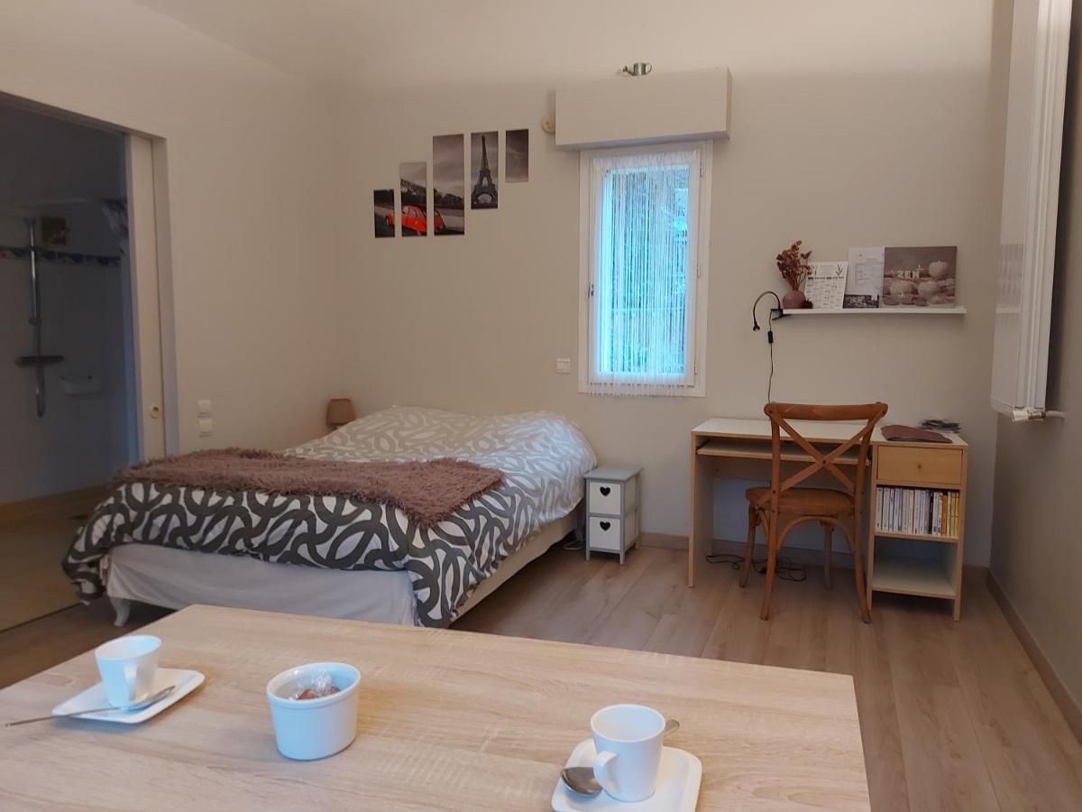 B&B Gif-sur-Yvette - studio lumineux au calme - Bed and Breakfast Gif-sur-Yvette