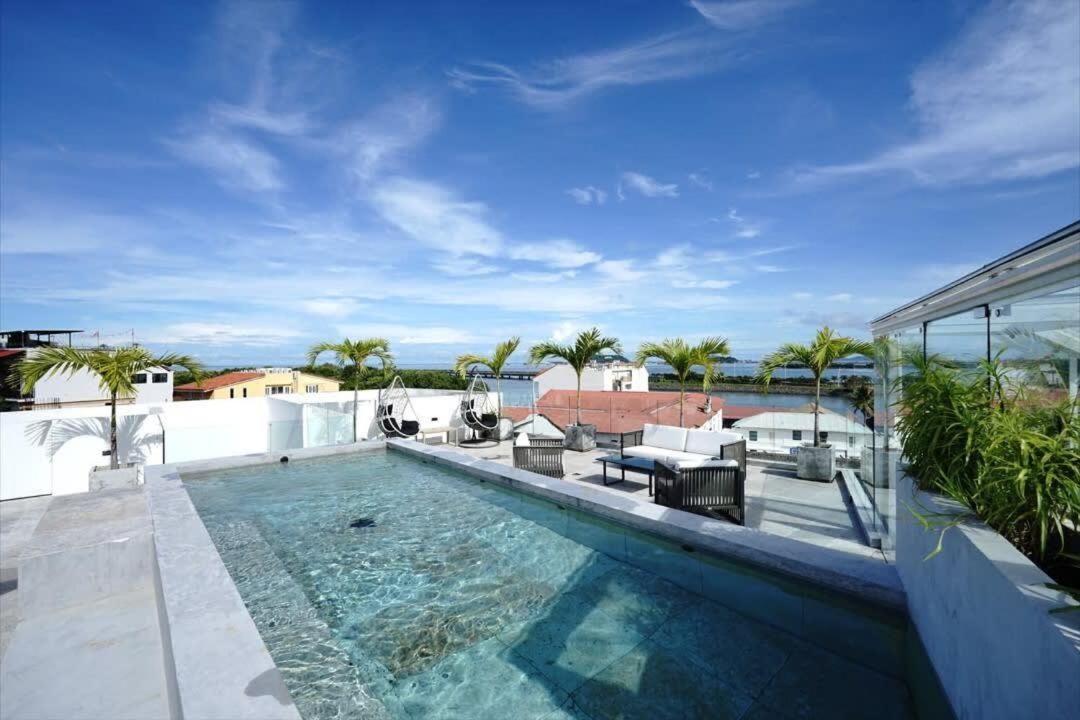 Designer 2BR With Pool in Casco Antiguo - Bed and Breakfast