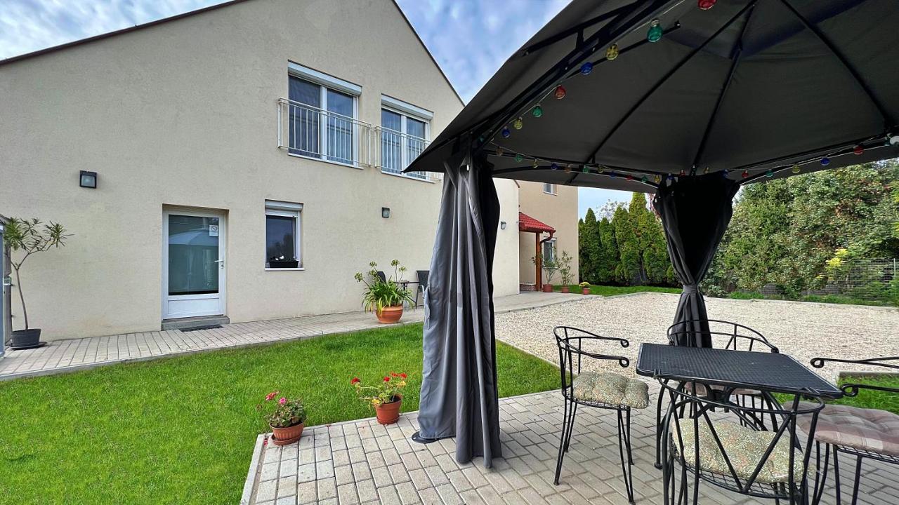 Gardencity Apartmanház - B&B
