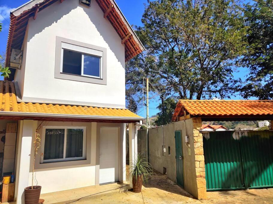 B&B Socorro - Casinha Aconchegante no Centro de Socorro-SP - Bed and Breakfast Socorro