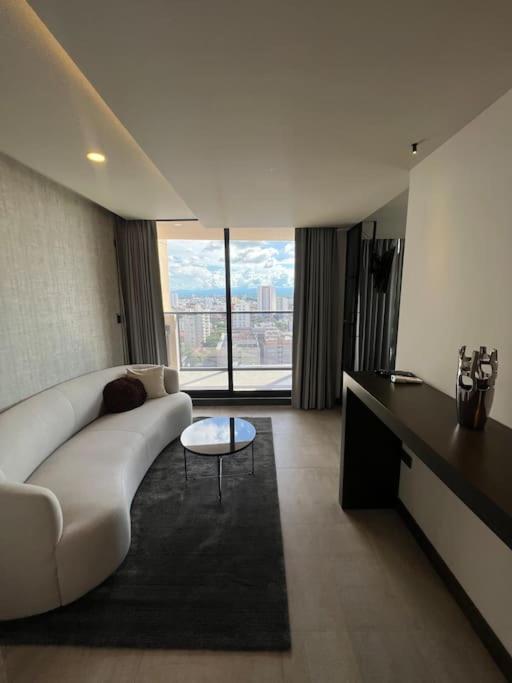 B&B Santa Cruz de la Sierra - MoAT luxury apartment - Bed and Breakfast Santa Cruz de la Sierra