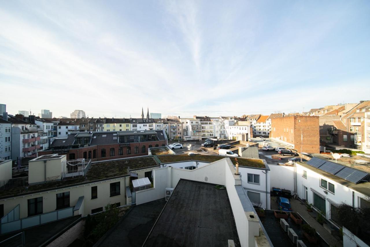Apartment - 3 Bedroom - 6 Person - Ferienwohnung Düsseldorf