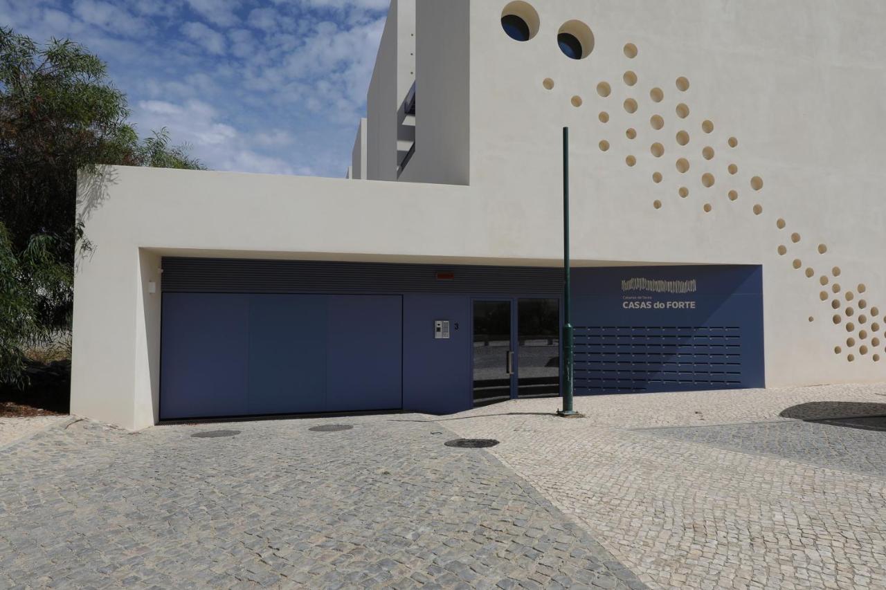 Elegant 2BR Apartment with Pool & Garden - Bed and Breakfast Tavira