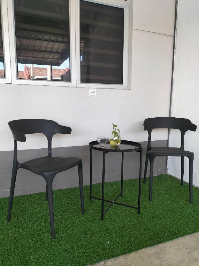 Uzma Homestay Kuala Sg Baru, Melaka - B&B