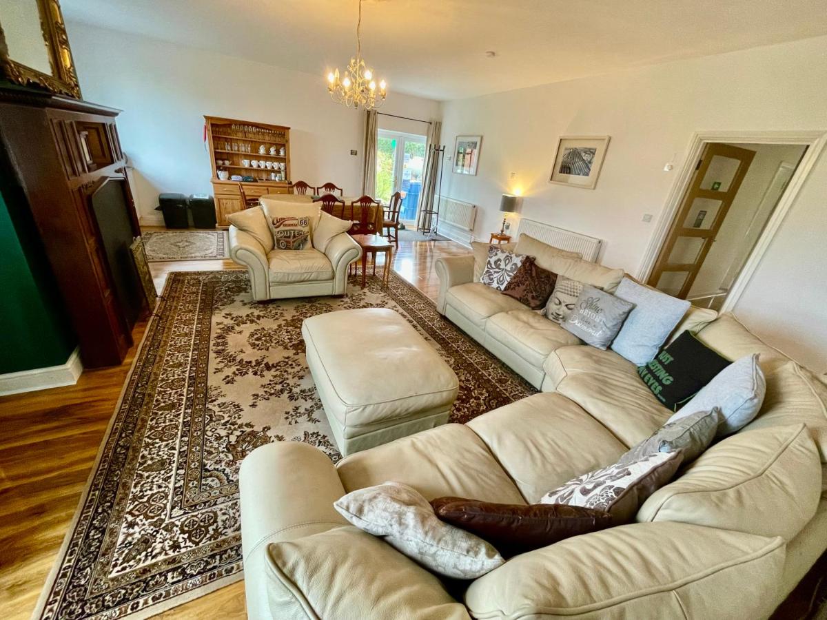 Spacious 3 bedroom garden apartment in Snowdonia National Park - B&B
