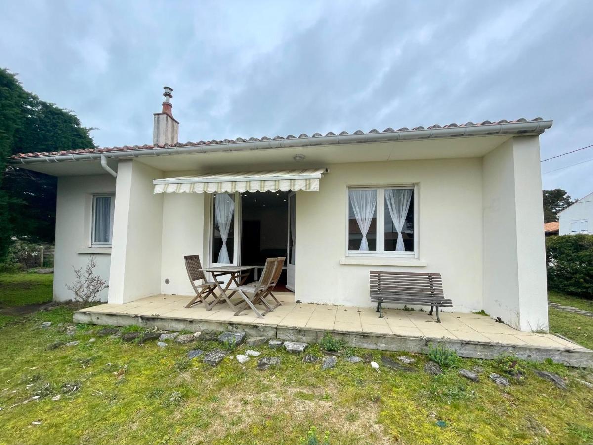 Maison de pays proche plage avec terrasse, 2 chambres, WIFI, quartier calme - FR-1-231-318 - B&B