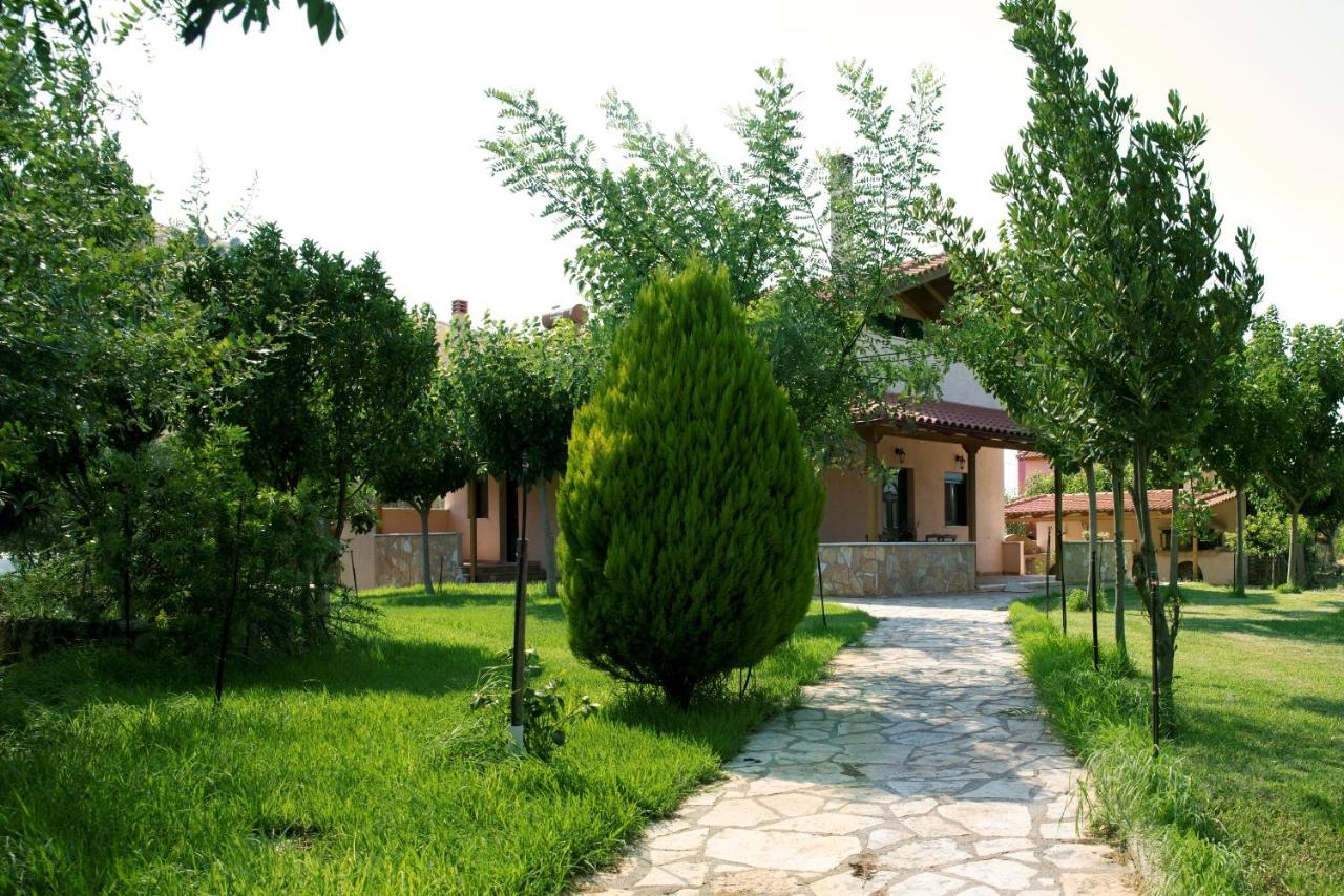 Pomegranate 4 Bedroom Country House